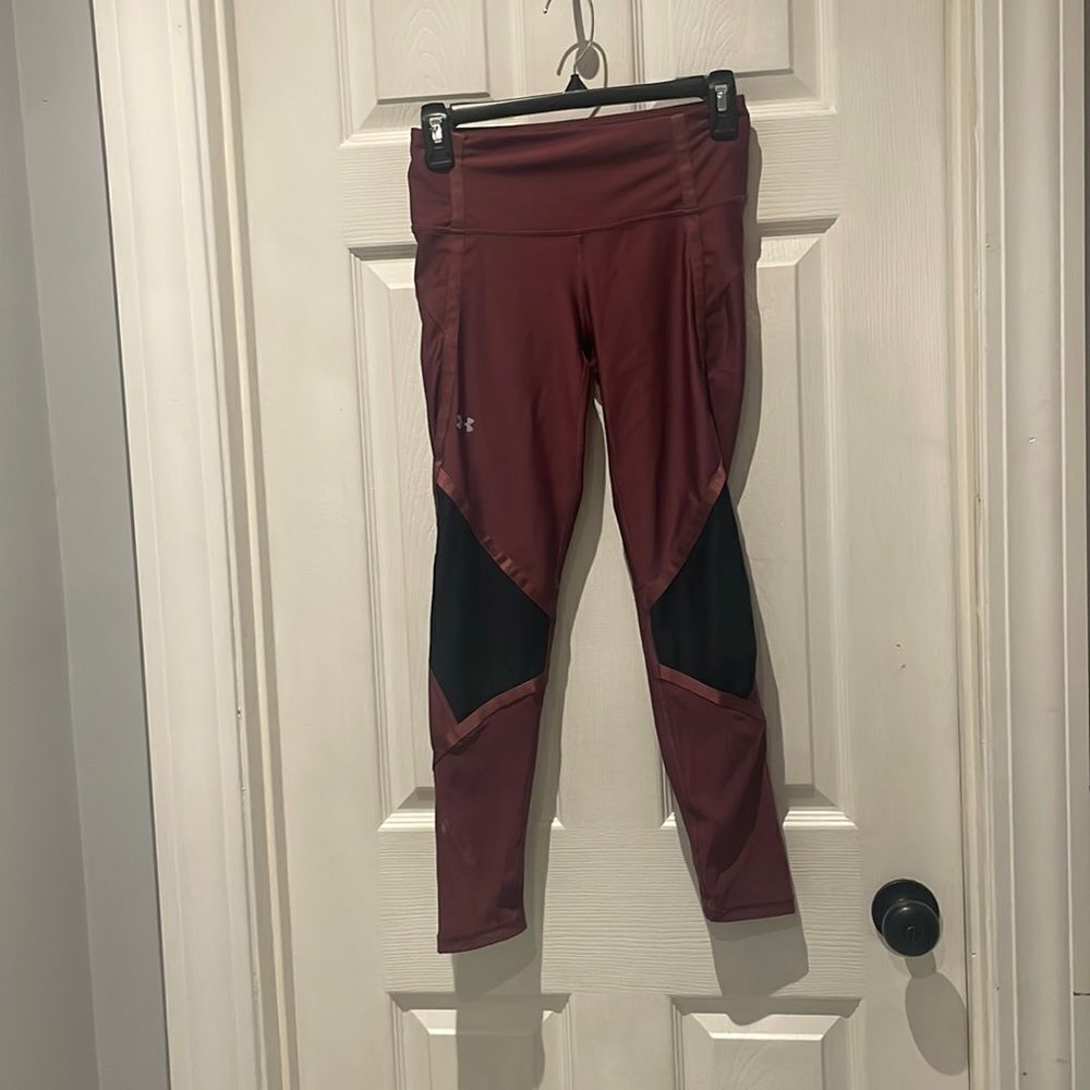 Under Armour mesh leggings/tights SZ Small